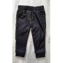 Chlapčenské teplákové nohavice zateplené kožúškom čierne melír